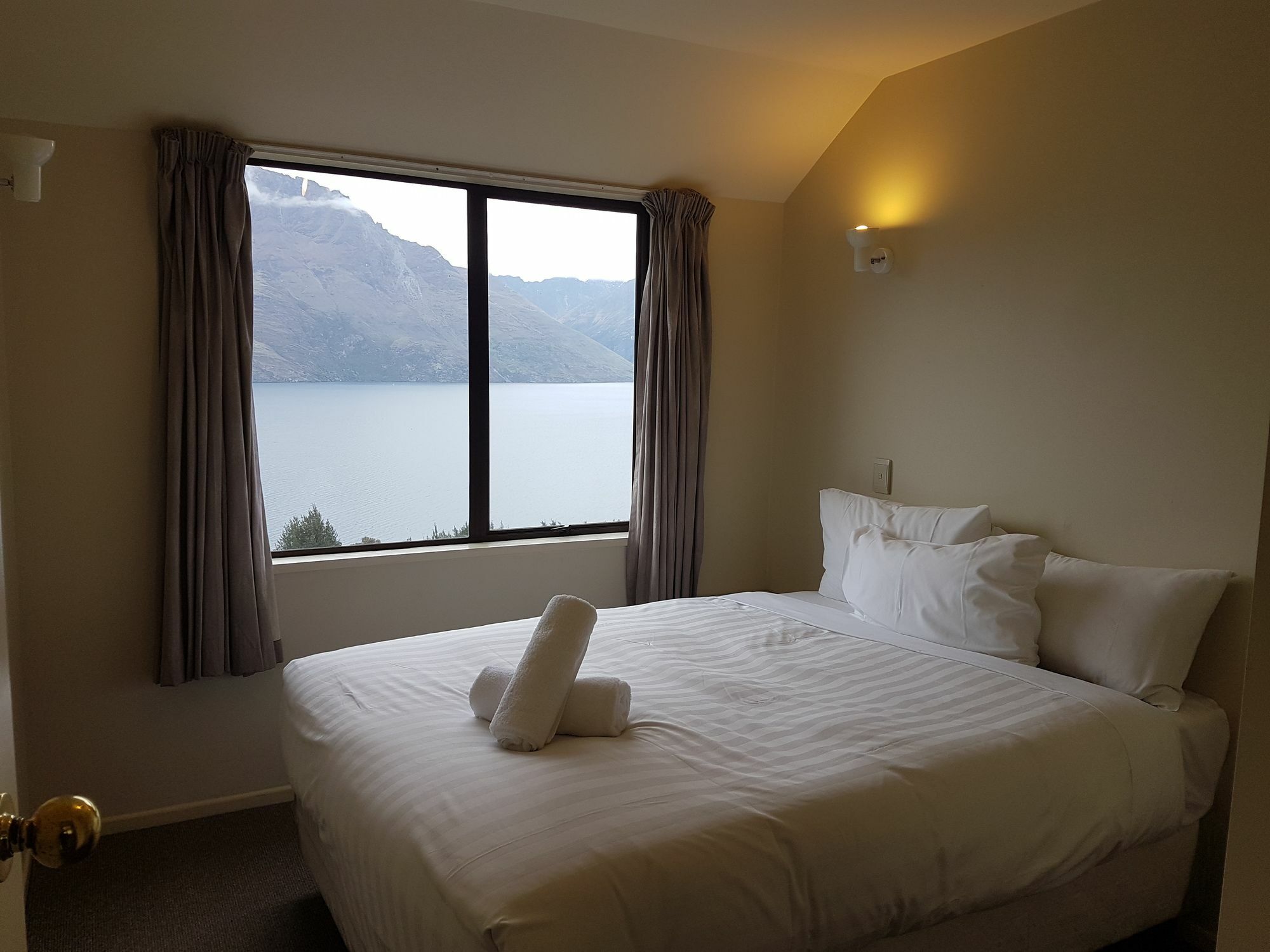 Queenstown Lakeview Holiday Home-5Mins To Town Eksteriør bilde